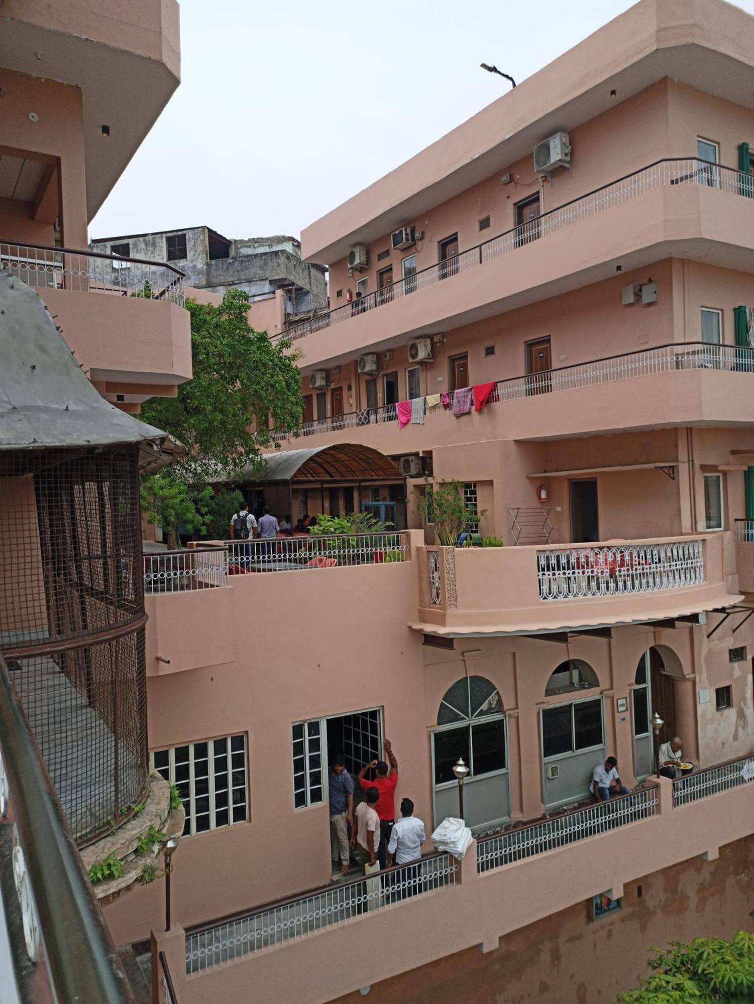 Hotel Alka Varanasi Exterior foto