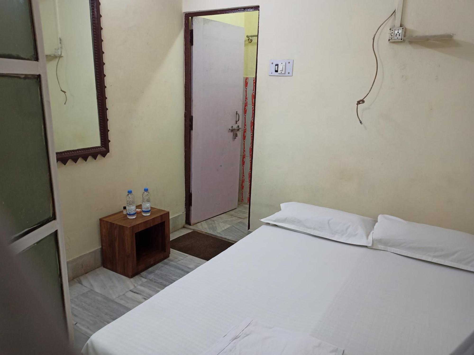 Hotel Alka Varanasi Exterior foto