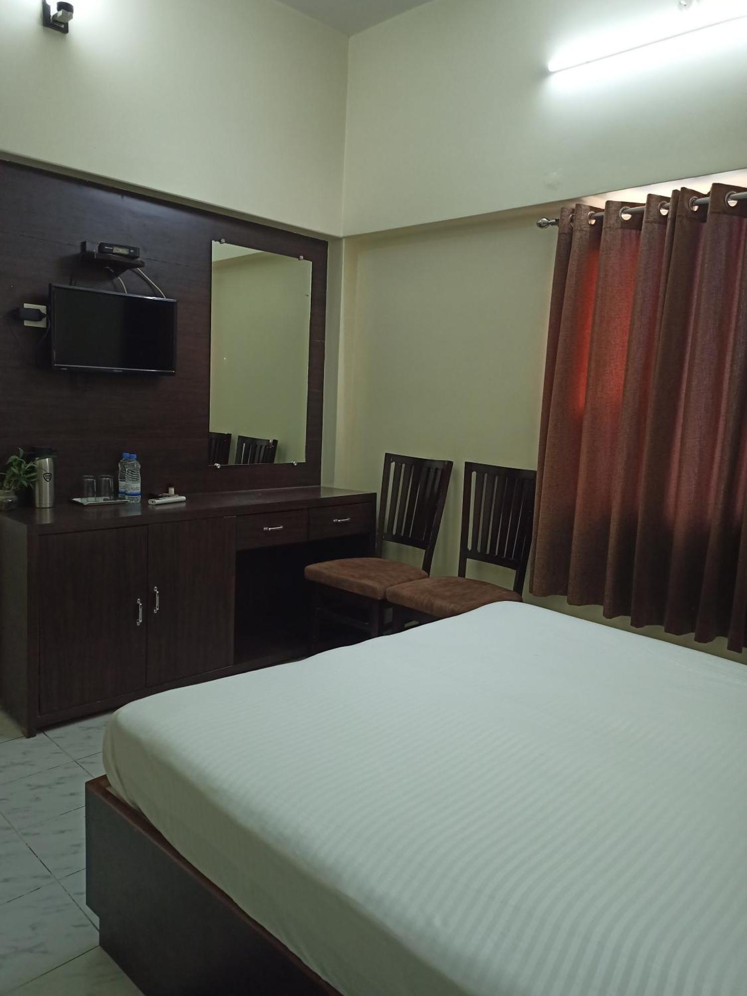 Hotel Alka Varanasi Exterior foto