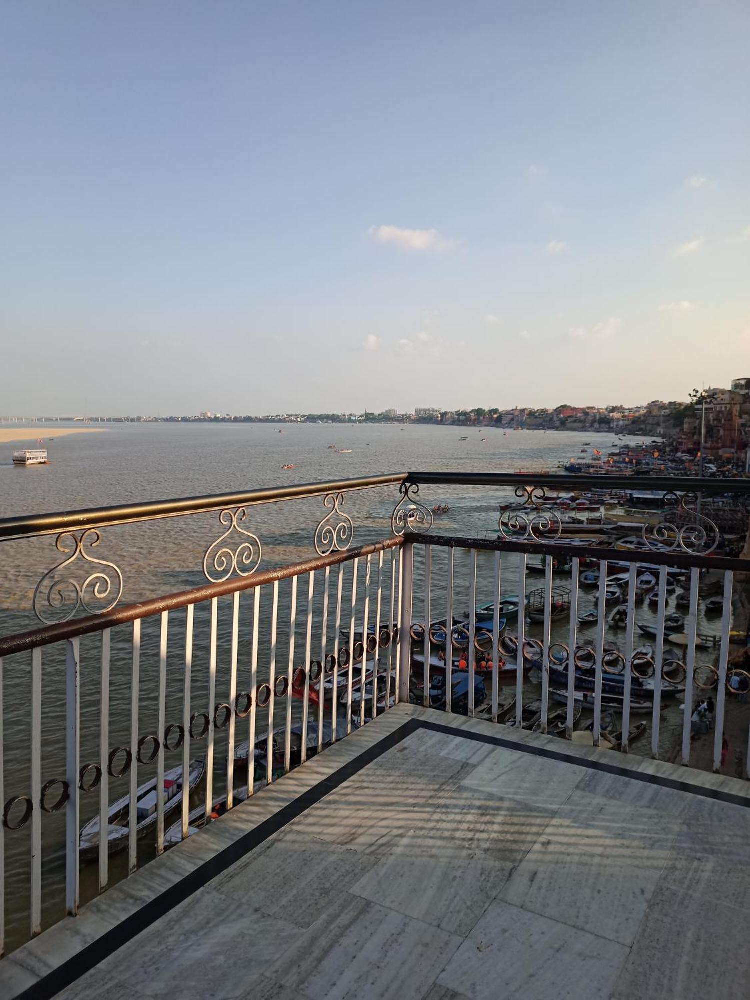 Hotel Alka Varanasi Exterior foto
