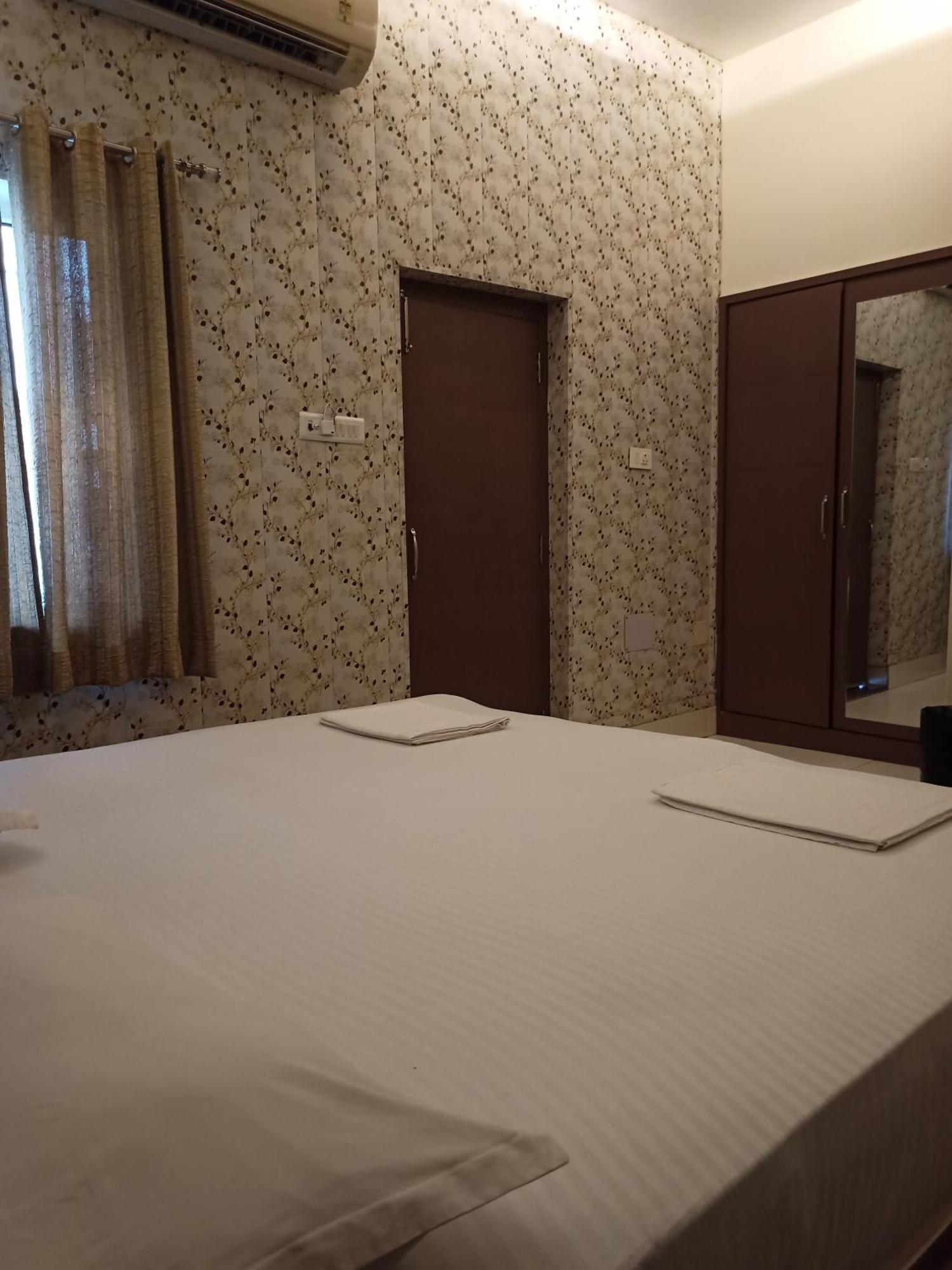Hotel Alka Varanasi Exterior foto