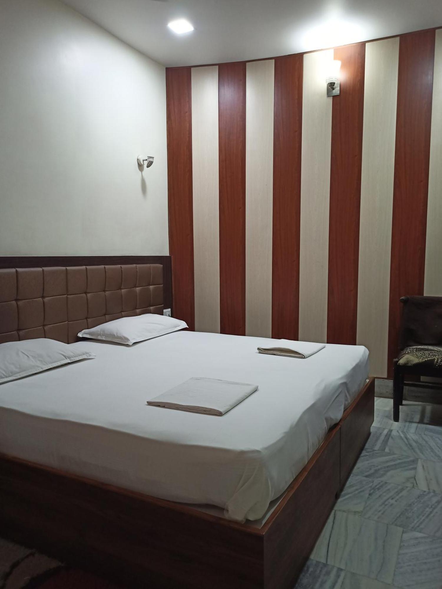 Hotel Alka Varanasi Exterior foto