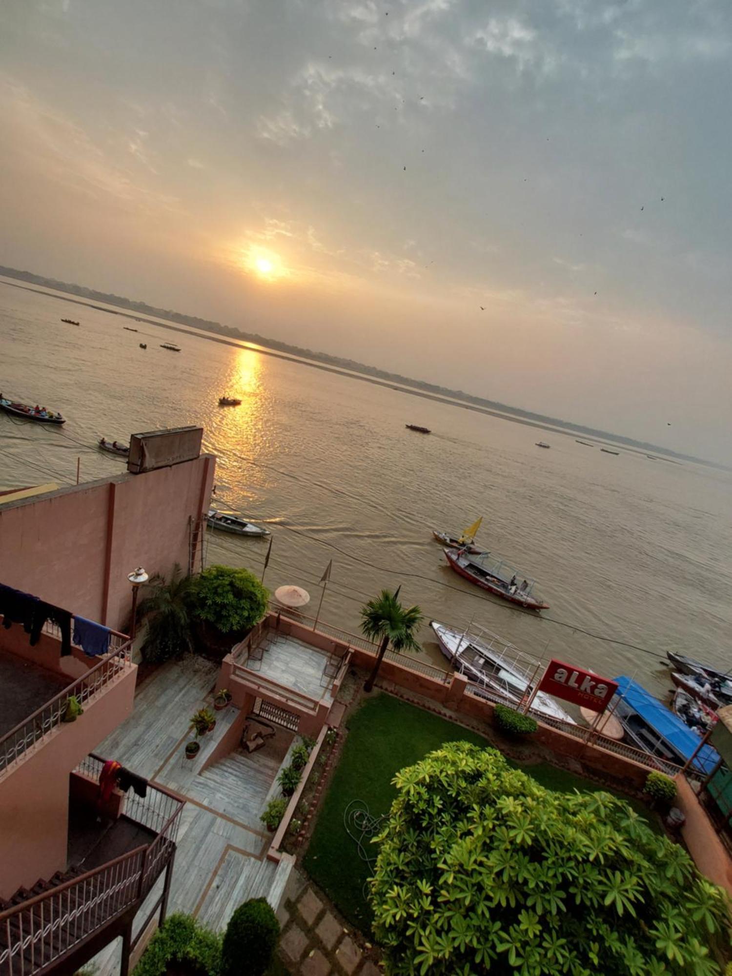 Hotel Alka Varanasi Exterior foto