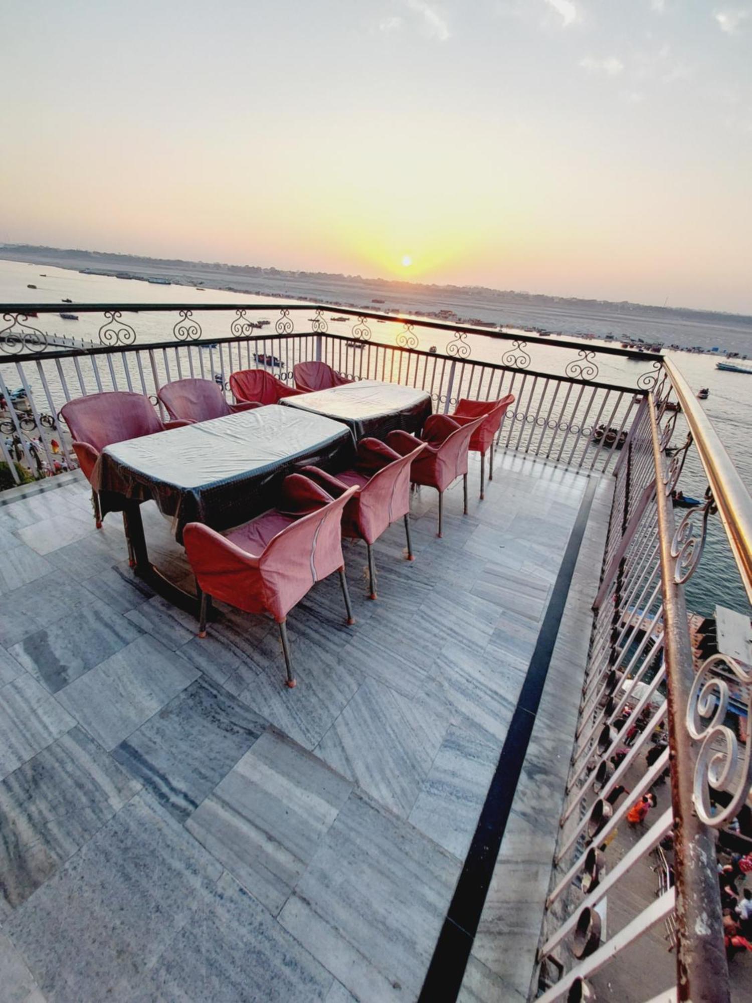 Hotel Alka Varanasi Exterior foto